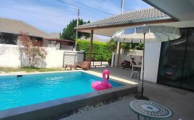 E Villa , Private Pool Villa For Your Family